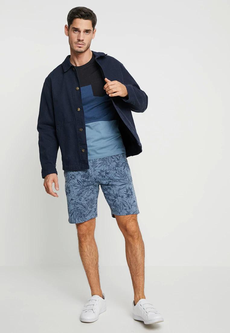 Dark navy t-shirt - Image 3